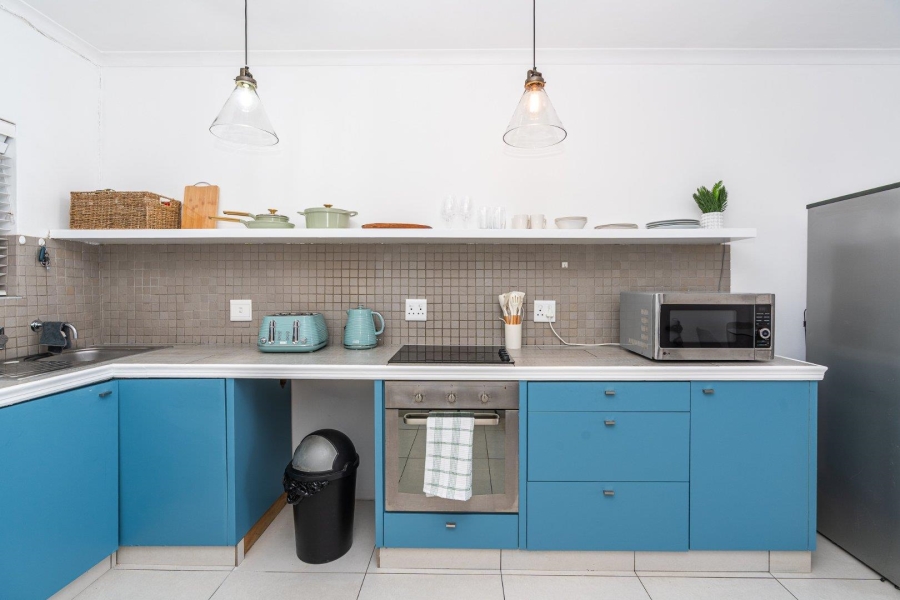 To Let 2 Bedroom Property for Rent in Green Point Western Cape